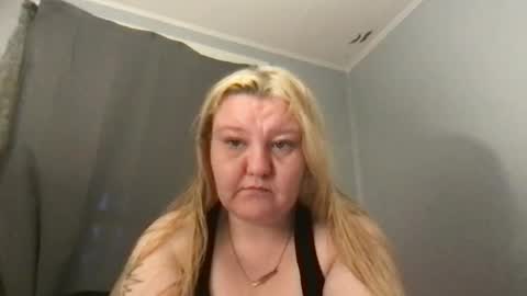 Snapshot of kmarie1196 chatting on July 13, 12:13 am kmarie1196 online show from July 13, 12:13 am