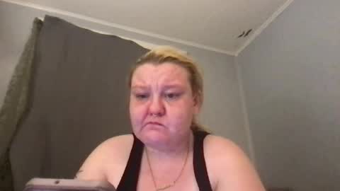 Snapshot of kmarie1196 chatting on July 27, 7:26 am kmarie1196 online show from July 27, 7:26 am