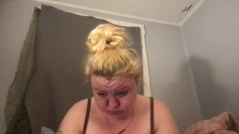 Snapshot of kmarie1196 chatting on July 31, 8:03 am kmarie1196 online show from July 31, 8:03 am