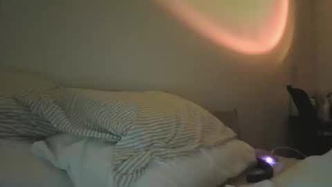 Snapshot of kmb25 chatting on May 1, 4:17 am kmb25 online show from May 1, 4:17 am