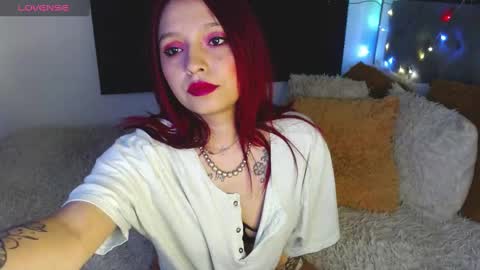 kmila online show from December 14, 7:07 am