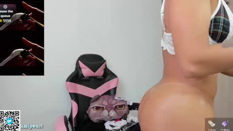 Camila Reyes online show from March 3, 12:00 pm