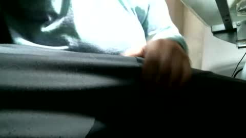 Snapshot of knickfranco chatting on March 29, 8:03 am knickfranco online show from March 29, 8:03 am