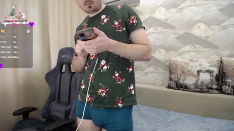 Snapshot of knight_5 chatting on January 3, 8:43 am Carter. online show from January 3, 8:43 am