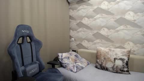 Snapshot of knight_5 chatting on October 11, 8:24 am Carter. online show from October 11, 8:24 am