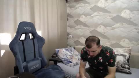 Snapshot of knight_5 chatting on October 16, 7:31 am Carter. online show from October 16, 7:31 am