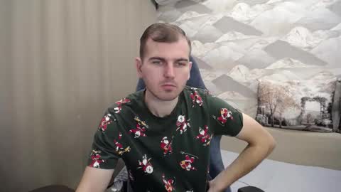 Snapshot of knight_5 chatting on October 19, 6:58 am Carter. online show from October 19, 6:58 am