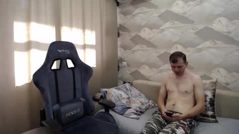 Snapshot of knight_5 chatting on October 27, 6:50 am Carter. online show from October 27, 6:50 am