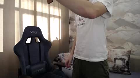 Snapshot of knight_5 chatting on November 9, 6:01 am Carter. online show from November 9, 6:01 am