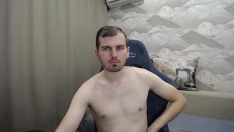 Snapshot of knight_5 chatting on November 10, 5:28 am Carter. online show from November 10, 5:28 am