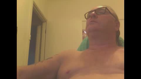 Snapshot of knobout chatting on February 2, 8:46 am knobout online show from February 2, 8:46 am