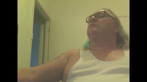 Snapshot of knobout chatting on February 10, 5:03 am knobout online show from February 10, 5:03 am