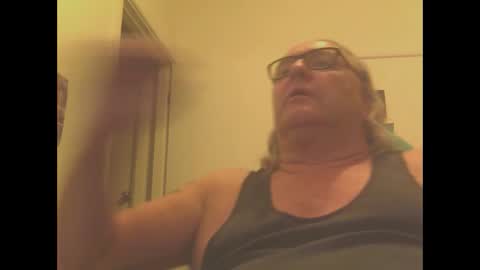 Snapshot of knobout chatting on February 20, 1:30 pm knobout online show from February 20, 1:30 pm