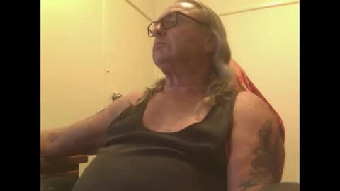 knobout online show from February 3, 10:53 am