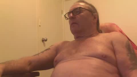 Snapshot of knobout chatting on June 20, 12:25 am knobout online show from June 20, 12:25 am
