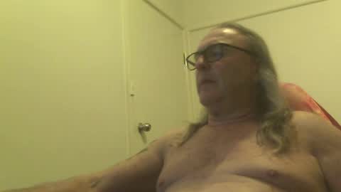 Snapshot of knobout chatting on July 20, 10:39 am knobout online show from July 20, 10:39 am