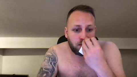 hugo online show from December 25, 11:43 am