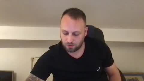 hugo online show from October 29, 1:19 am