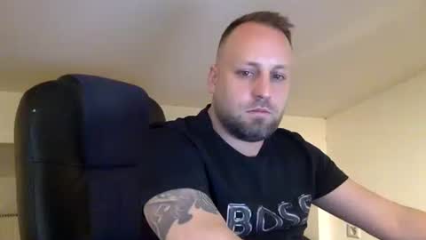 hugo online show from February 14, 2:30 am