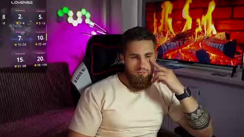 Snapshot of kochka25 chatting on July 7, 1:59 pm Sweet boy online show from July 7, 1:59 pm