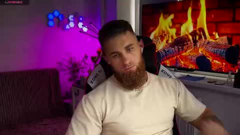 Snapshot of kochka25 chatting on August 1, 12:59 pm Sweet boy online show from August 1, 12:59 pm