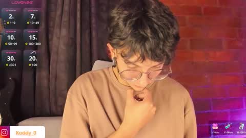 Koddy Independent model online show from September 25, 12:25 am