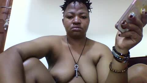Snapshot of koffi639202 chatting on April 22, 6:27 am koffi639202 online show from April 22, 6:27 am