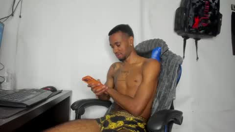 Snapshot of kofi_exotic_ chatting on May 16, 5:45 pm kofi online show from May 16, 5:45 pm