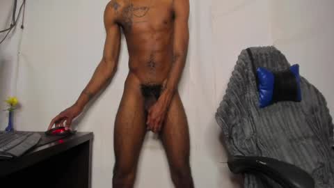Snapshot of kofi_exotic_ chatting on June 2, 8:44 pm kofi online show from June 2, 8:44 pm