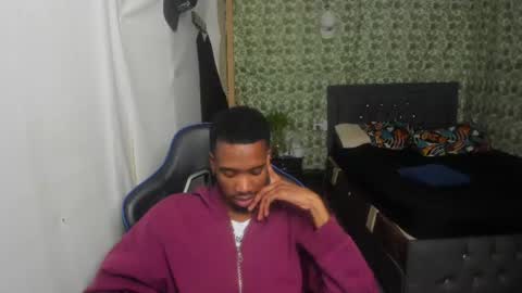 Snapshot of kofi_exotic_ chatting on June 13, 12:30 am kofi online show from June 13, 12:30 am