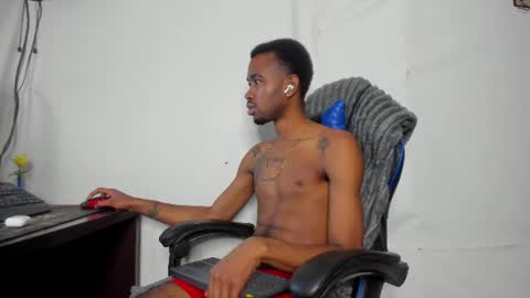 Snapshot of kofi_exotic_ chatting on June 24, 11:59 pm kofi online show from June 24, 11:59 pm
