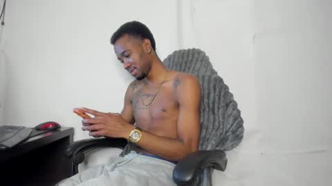 Snapshot of kofi_exotic_ chatting on July 14, 2:34 pm kofi online show from July 14, 2:34 pm
