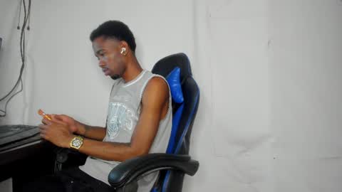 Snapshot of kofi_exotic_ chatting on July 26, 11:11 pm kofi online show from July 26, 11:11 pm