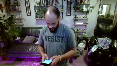 Snapshot of kofigardner chatting on December 8, 10:36 pm A Dick Ting online show from December 8, 10:36 pm