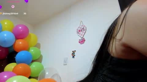 konie Diaz online show from April 24, 2:36 am