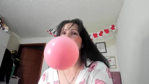 konie Diaz online show from February 19, 11:04 pm