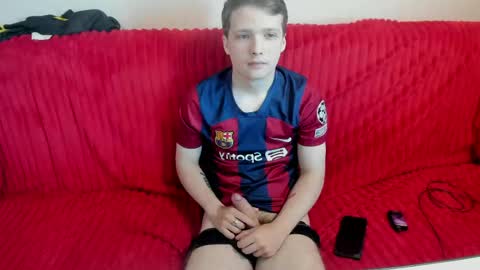 konnor_deviant online show from June 6, 7:57 am