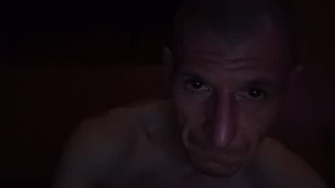 Snapshot of konrado789 chatting on June 21, 1:08 am konrado789 online show from June 21, 1:08 am