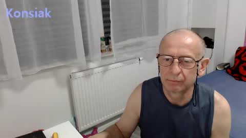 Komsiak online show from May 1, 9:41 pm