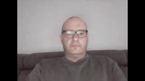 Snapshot of konsty17 chatting on February 22, 10:19 pm konsty17 online show from February 22, 10:19 pm