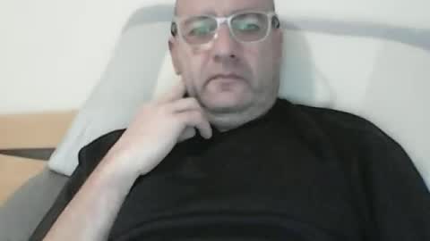 Snapshot of konsty17 chatting on June 14, 11:07 pm konsty17 online show from June 14, 11:07 pm