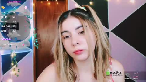 YINI online show from February 11, 1:10 am