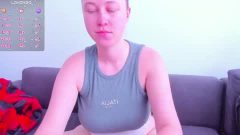 Snapshot of kortney_williams chatting on June 23, 2:59 pm Twiix online show from June 23, 2:59 pm