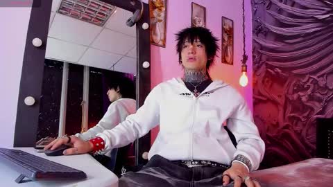 Snapshot of koryu_skull chatting on December 3, 8:29 pm KORYU online show from December 3, 8:29 pm