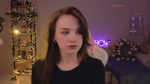 Snapshot of kottyaa_ch chatting on December 6, 9:35 pm Kottyaa cb FOLLOWING online show from December 6, 9:35 pm