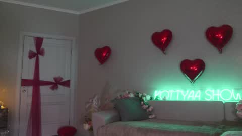 Snapshot of kottyaa_ch chatting on February 21, 9:11 pm Kottyaa cb FOLLOWING online show from February 21, 9:11 pm