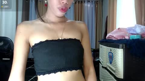 kourtneyluv online show from February 25, 4:22 am