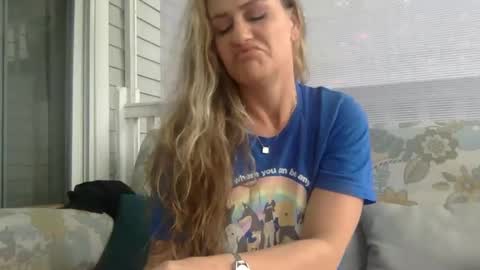 Snapshot of koyoteej chatting on January 16, 1:58 pm koyoteej online show from January 16, 1:58 pm