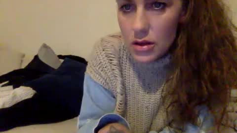 Snapshot of koyoteej chatting on February 6, 1:16 am koyoteej online show from February 6, 1:16 am