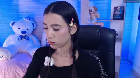 Elizabeth online show from October 29, 7:15 pm